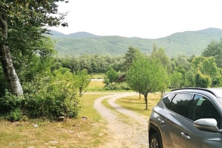 Gračac, Štikada - uređena kuća s dva stana, 138 m2