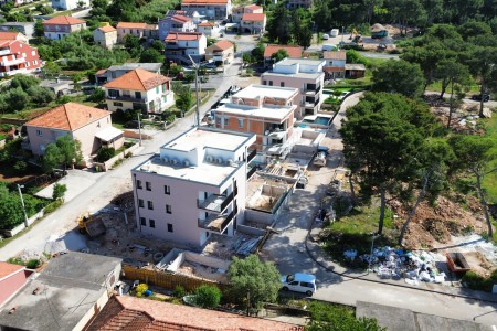 BIBINJE - NEW TWO-ROOM APARTMENT WITH GARDEN AND SWIMMING POOL, 95.58 M2