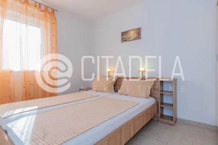 Nin - jednosoban apartman s pogledom na more i Velebit – 47 m2