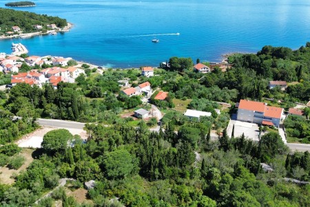 Pašman, Ždrelac - građevinsko zemljište 200 metara od mora, 3035 m2