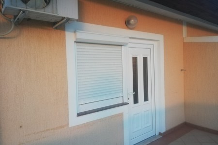 Maslenica – namješteni apartman s pogledom na more, 34 m2