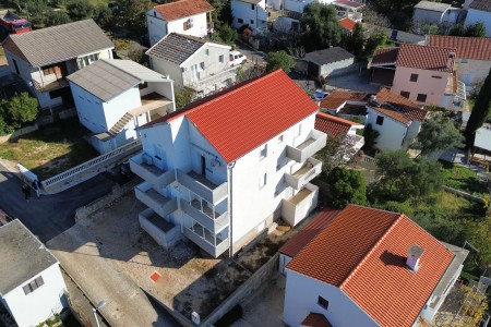 Maslenica – namješteni renovirani apartman pogledom na more