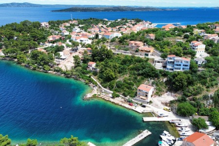 Dugi otok, Sali – građevinsko zemljište s pogledom na more, 1269 m2