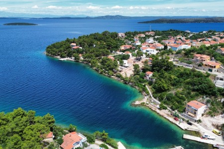 Dugi otok, Sali – građevinsko zemljište s pogledom na more, 1269 m2