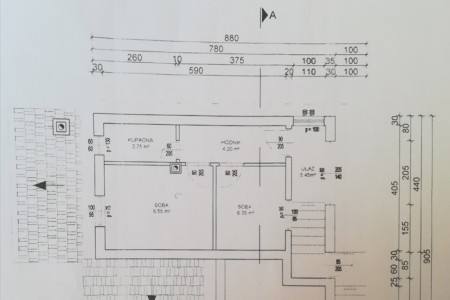 Gračac, Štikada - uređena kuća za odmor na početku šume, 81 m2