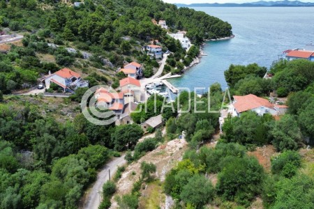 Dugi otok, Sali – građevinsko zemljište s pogledom na more, 608 m2