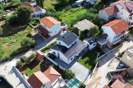 Sv. Filip i Jakov - nova kuća za odmor u blizini plaže, 142 m2